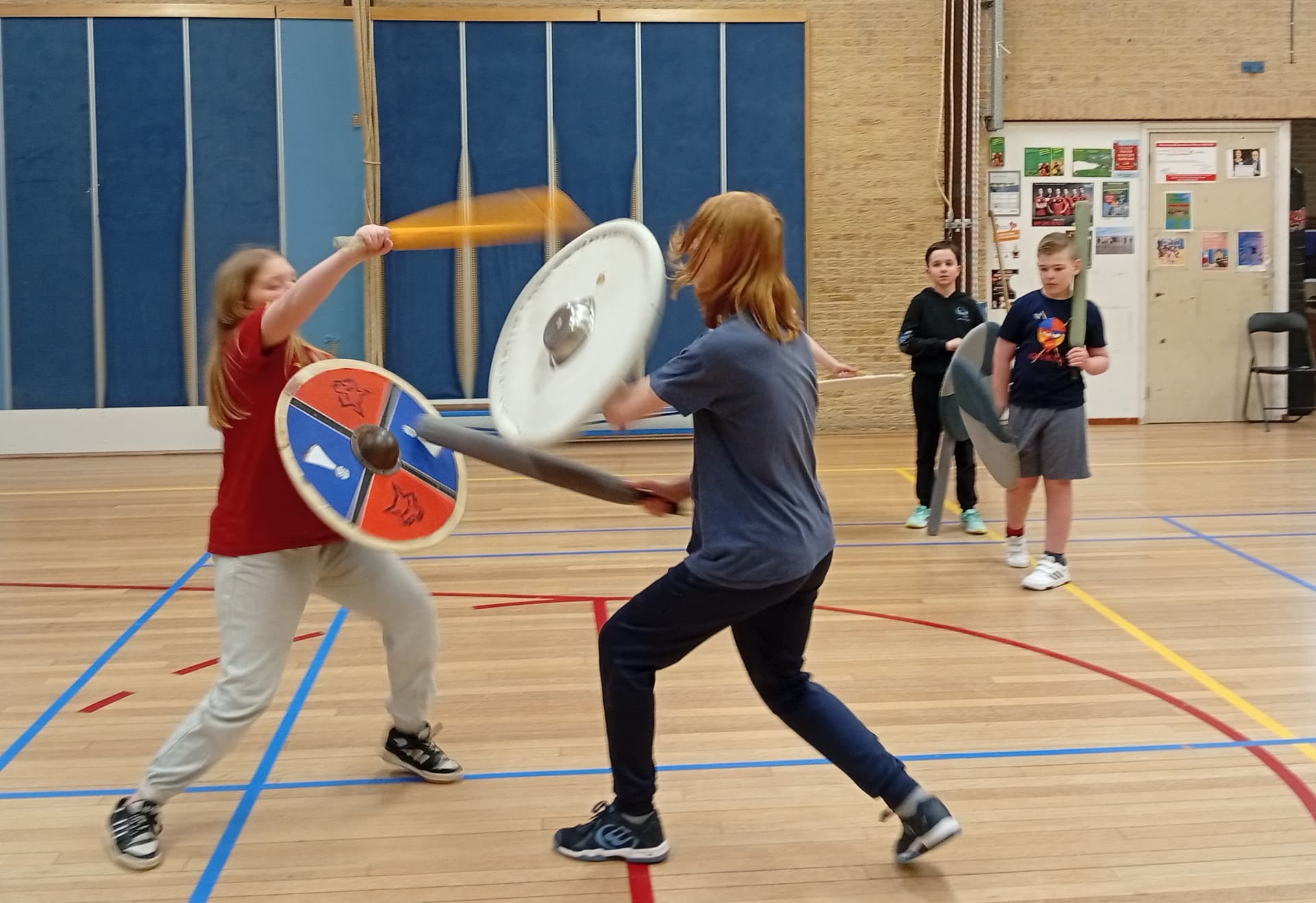 Jeugdtraining zwaardvechten