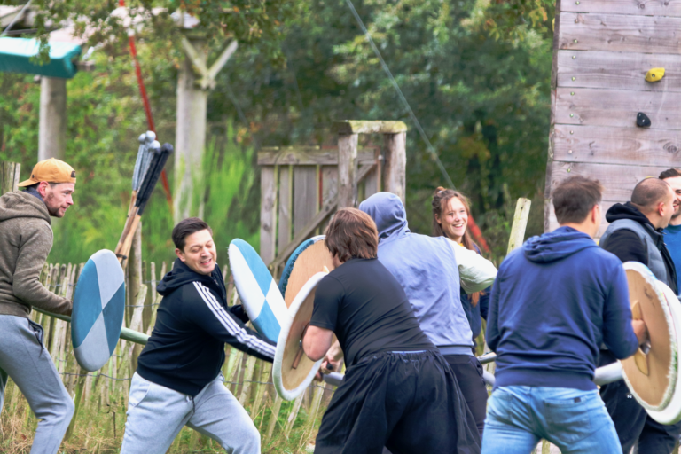 Plezier tijdens de Viking Teambuilding Battle